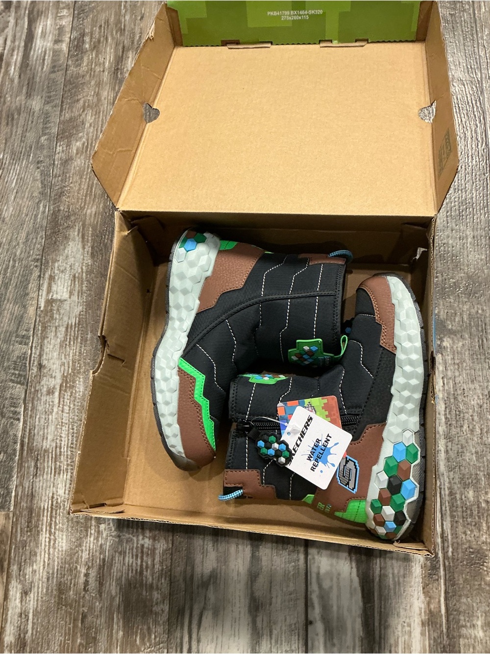 Skechers Kids Black, Green & Brown Hex-Accent Rain/Winter Boots Size 1 - Picture 14 of 16